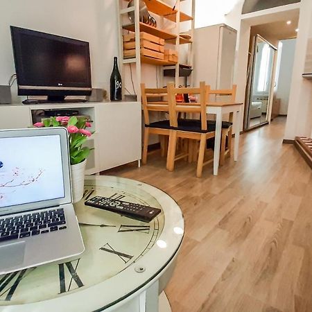 Altido Lovely 1-Br Flat With Easy Access To Centre Milão Exterior foto